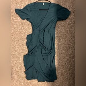 Green flowy dress (Emerald)